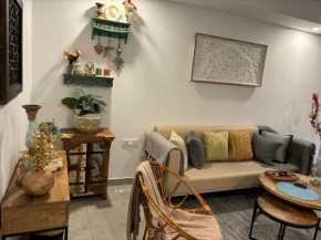 Erik - Studio Apt, free parking & Wi-Fi